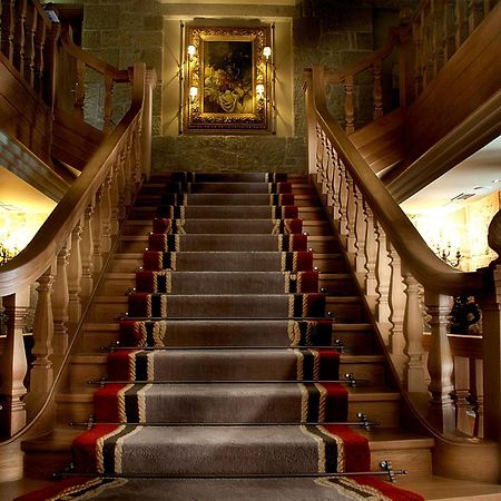 Pazo Los Escudos Hotel Spa & Resort Vigo Eksteriør bilde The staircase