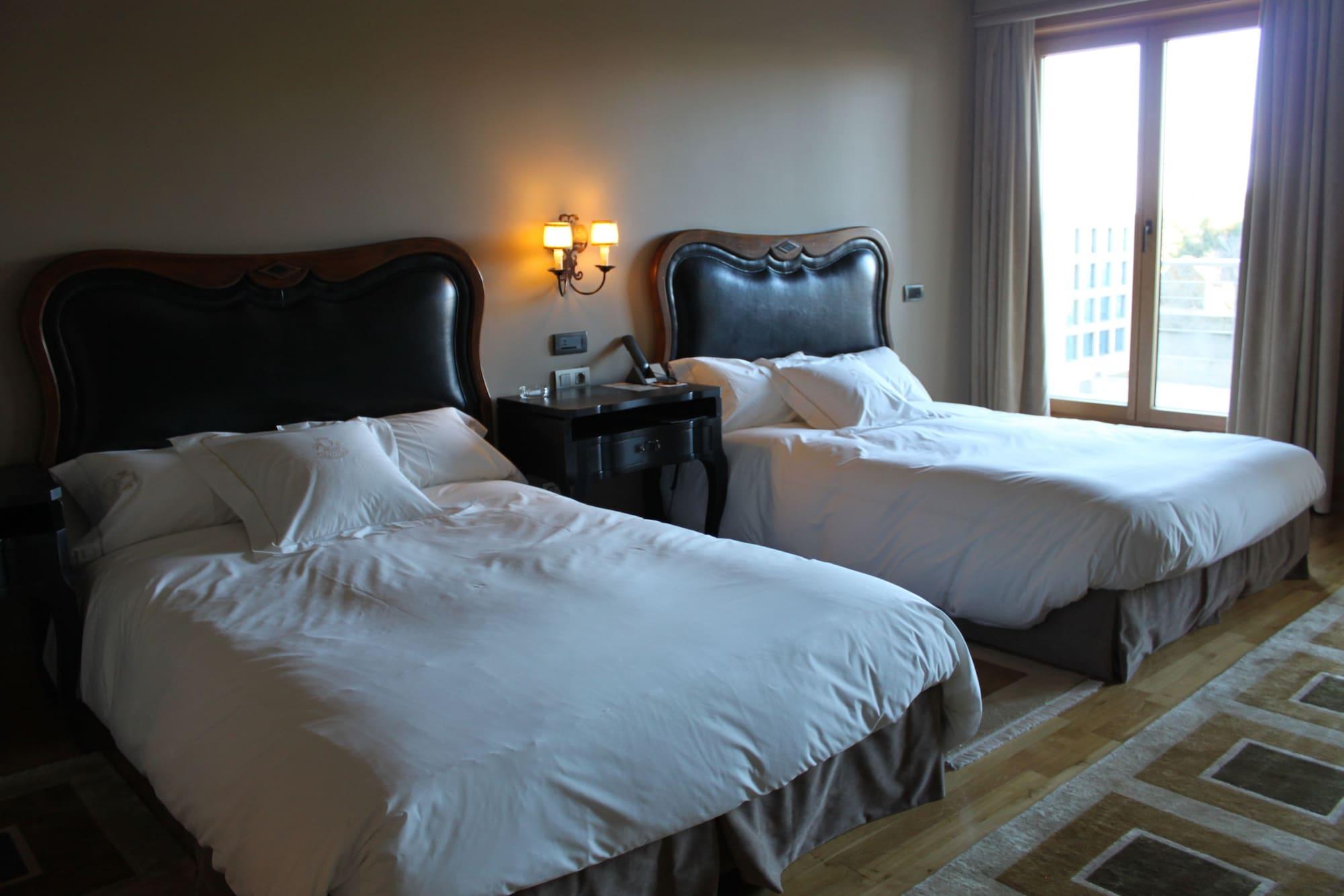 Pazo Los Escudos Hotel Spa & Resort Vigo Eksteriør bilde A room at the hotel