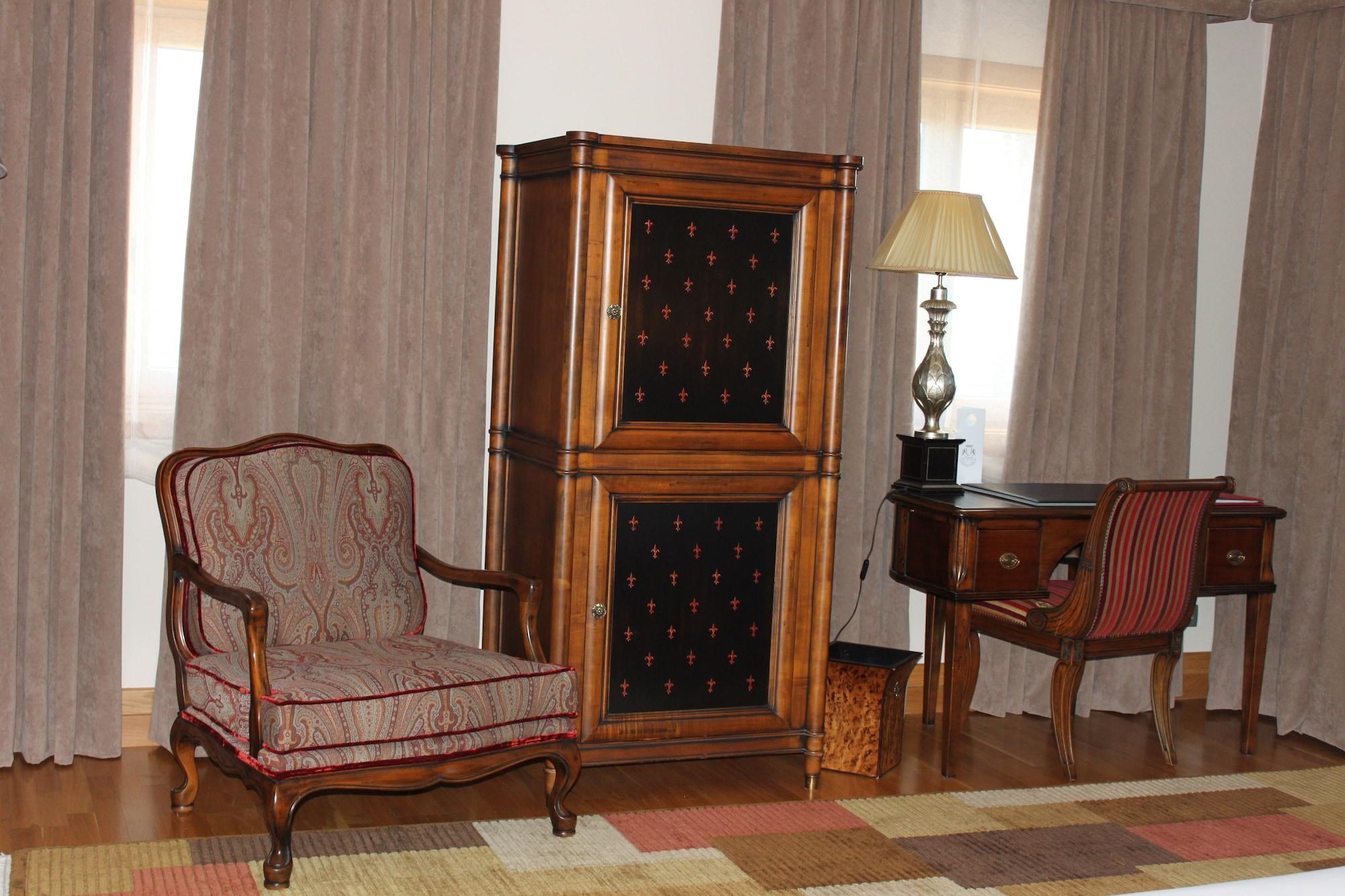 Pazo Los Escudos Hotel Spa & Resort Vigo Eksteriør bilde A typical room at the hotel