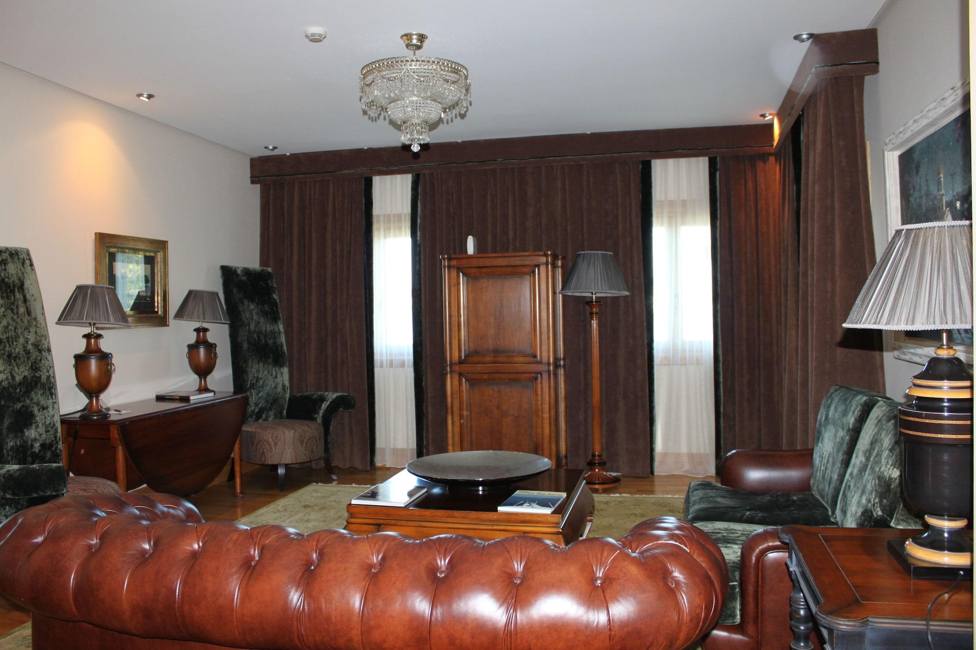 Pazo Los Escudos Hotel Spa & Resort Vigo Eksteriør bilde Interior of the residence
