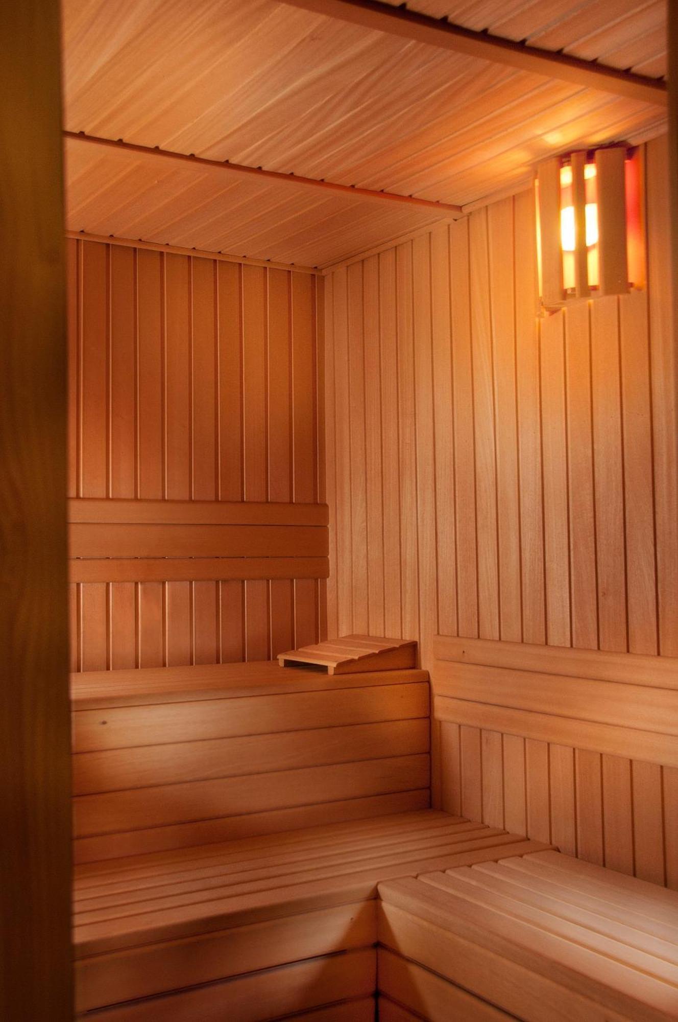 Pazo Los Escudos Hotel Spa & Resort Vigo Eksteriør bilde A traditional Finnish sauna